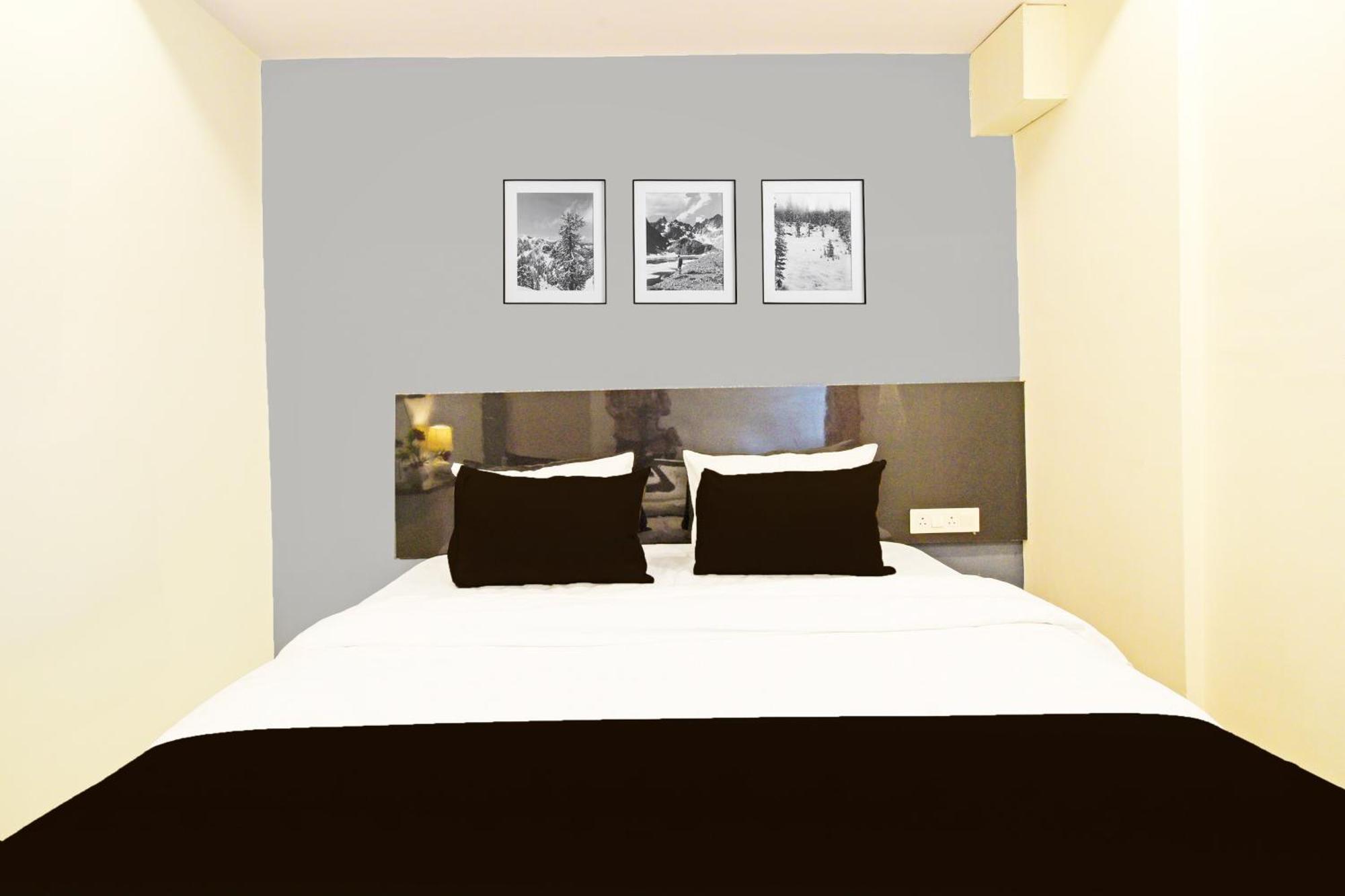 Hotel O Malani Inn Hyderabad Eksteriør billede