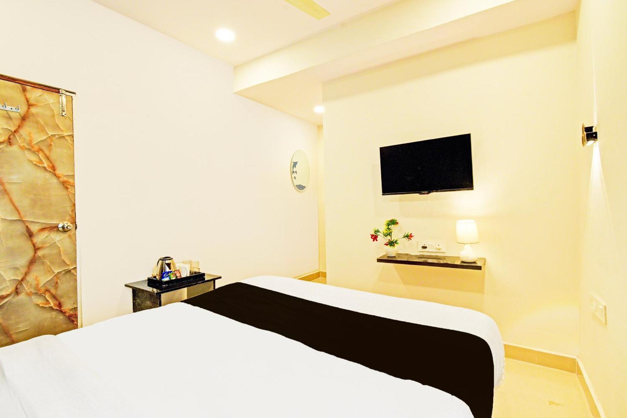 Hotel O Malani Inn Hyderabad Eksteriør billede